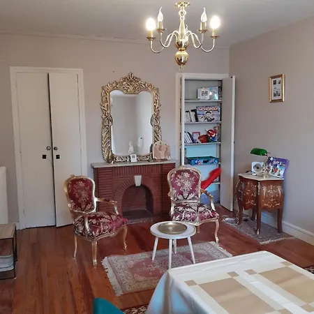 Vue De Reve Chambre Dans Appartement De Standing - Vous Faites Le Menage-Very Good Prices But You Have To Cle-An Th-E Flat Lourdes Exterior photo