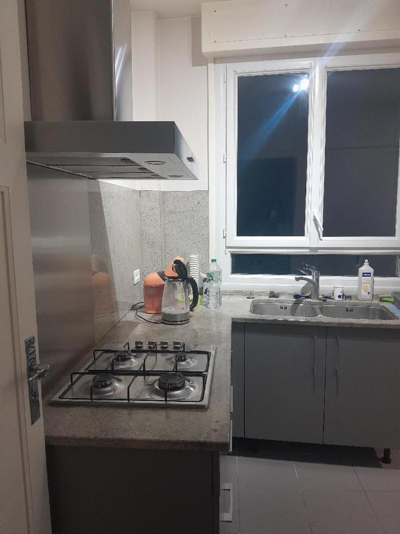 Apartment Vue De Reve Dans De Standing - Vous Faites Le Menage-very Good Prices But Have To Cle-an Th-e Flat Lourdes