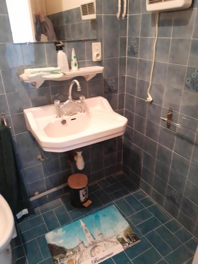 Apartment Vue De Reve Dans De Standing - Vous Faites Le Menage-very Good Prices But Have To Cle-an Th-e Flat *